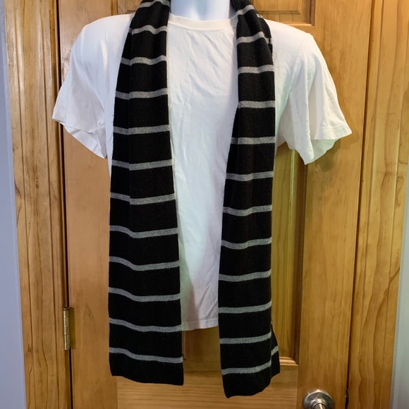 Men’s Scarf bundle - Picture 7 of 9